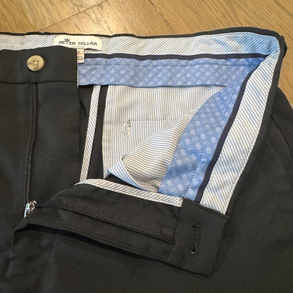 Men's Black Peter Millar Shorts _  Size 32 - Picture 3 of 6